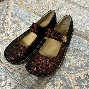 Great Algeria shoes. For work or play. Very comfortable